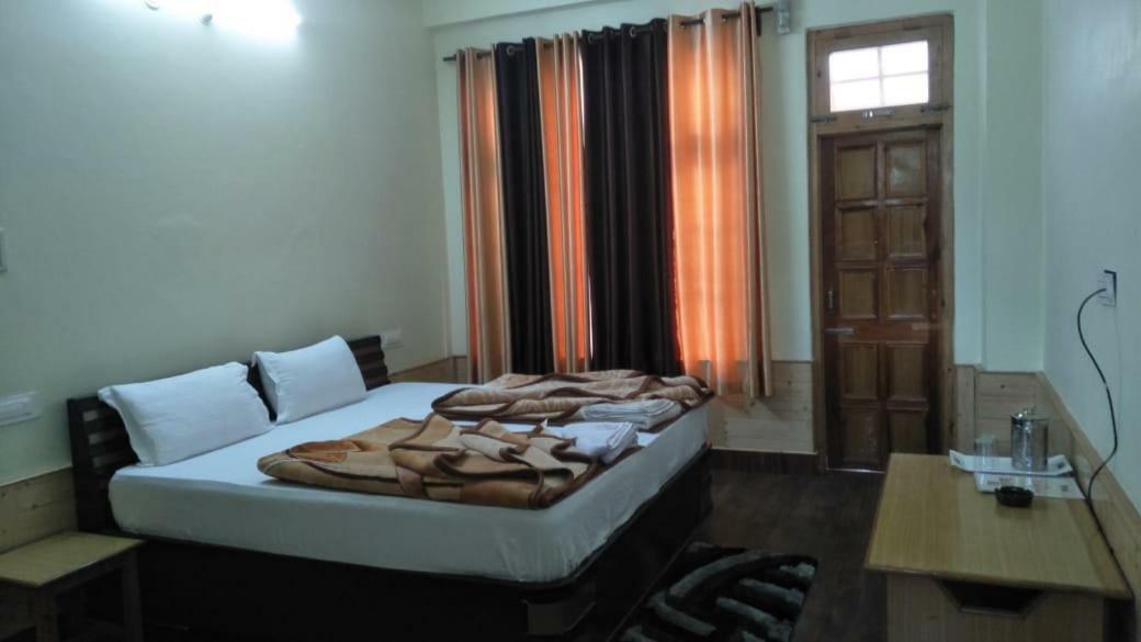 The White House Hotel Kasol Eksteriør billede